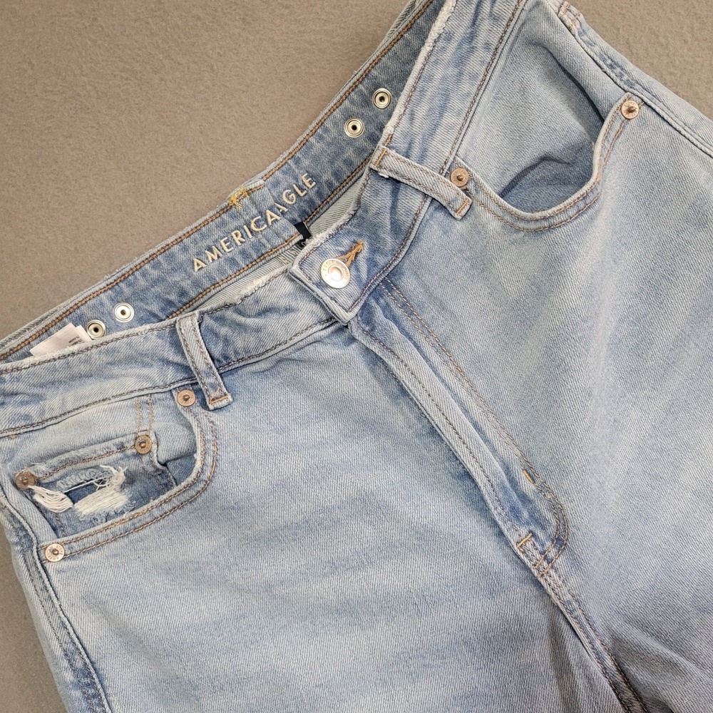 American Eagle High Rise Wide Leg Jeans Light Wash Stretch Raw Hem Size 10 Long